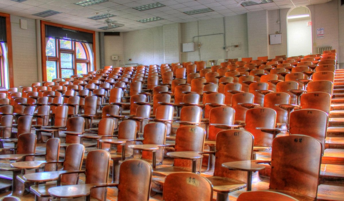 Helping Teenagers Cope with Academic Pressure